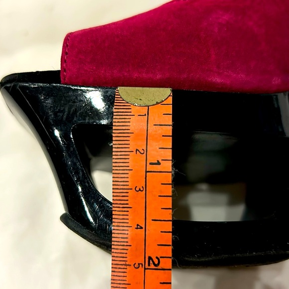 Jessica Simpson - Fuscia Peeptoe Platform Stilettos with Ankle Strap, Size 7.5US - Picture 10 of 11